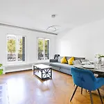 Arc De Triomphe Luxurious 3 Bedroom With Netflix 公寓