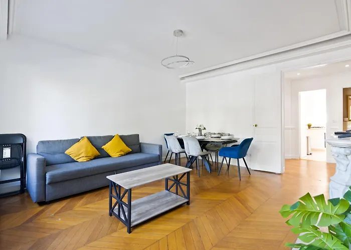 Arc De Triomphe Luxurious 3 Bedroom With Netflix פריז