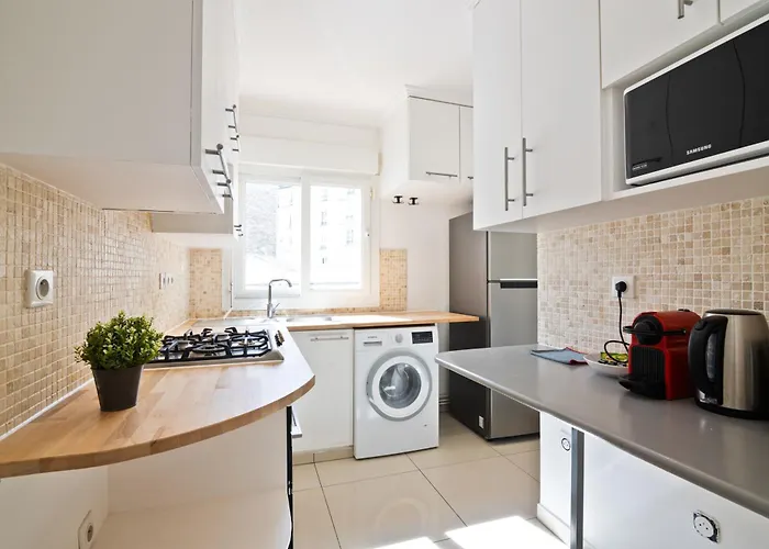 Arc De Triomphe Luxurious 3 Bedroom With Netflix باريس
